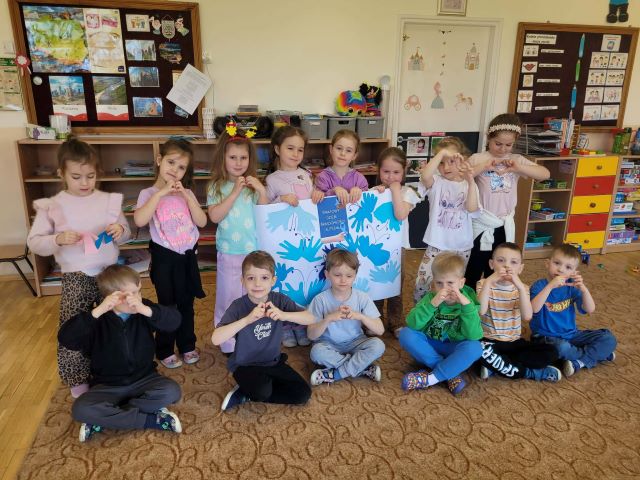 bratki plakat z autyzmem