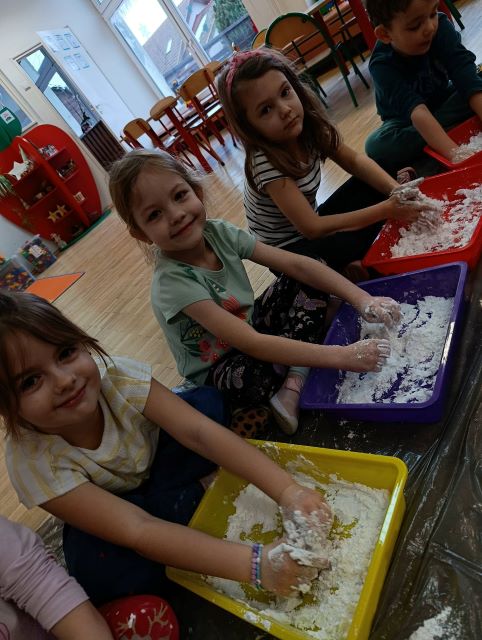 zajecia sensoryczne na tulipankach